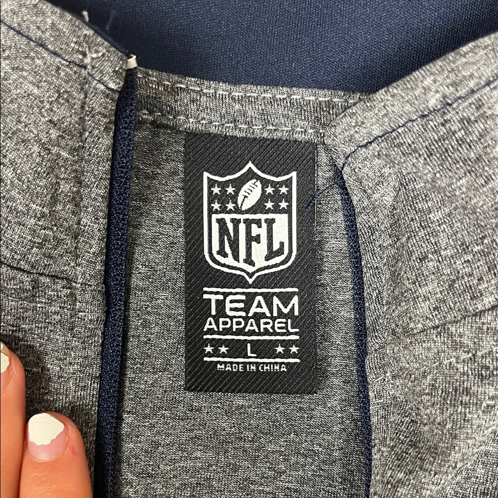 NFL Patriots Navy and Gray Pullover - Picture 2 of 4